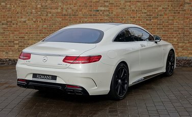 Mercedes-Benz S Class S63 Coupe 29