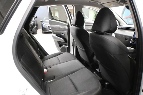 Hyundai TUCSON 1.6 Tucson SE Connect TGDi HEV Auto 5dr 43