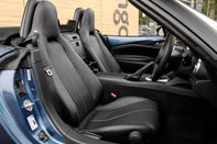 Mazda MX-5 SPORT 30