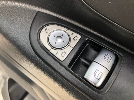 Mercedes-Benz Vito 110 PROGRESSIVE L2 94,000m 1 owner, good history, ULEZ compliant 13