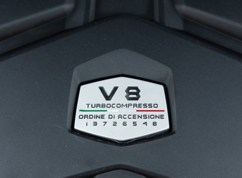 Lamborghini Urus 43