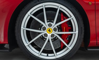 Ferrari 488 Pista 25