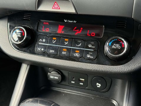 Kia Sportage 2.0 CRDi KX-3 SUV 5dr Diesel Auto AWD Euro 5 (134 bhp) 84