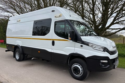 Iveco Daily 70C18V Welfare Unit - Tail Lift / Toilet / 7 Seats / Air Con 5