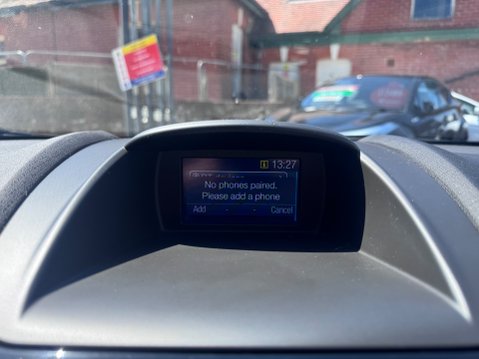 Ford Fiesta ZETEC 17