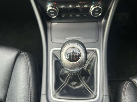 Mercedes-Benz GLA 2.1 GLA 200 D Sport 5dr 24