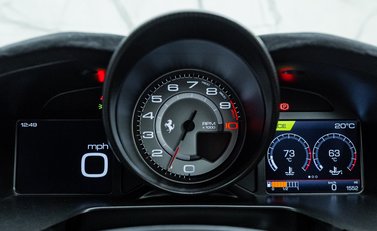 Ferrari 812 Competizione 16