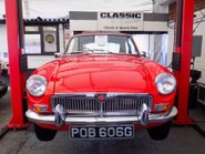 MG B GT 65