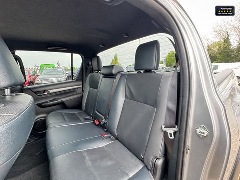 Toyota Hilux Invincible X [SOLD CR] AUTO | Camera | Nav | 2.8 LT | Euro 6 | No VAT| SEL 16
