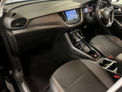 Vauxhall Grandland X 1.6 Grandland X Sport Nav TD S/S Auto 5dr 27