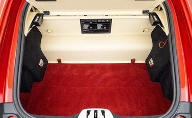 Ferrari 812 Superfast 38