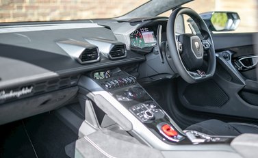 Lamborghini Huracan LP610-4 14