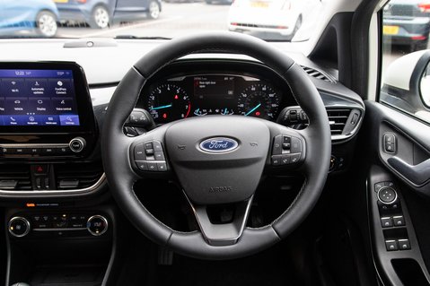 Ford Fiesta TITANIUM X MHEV 22