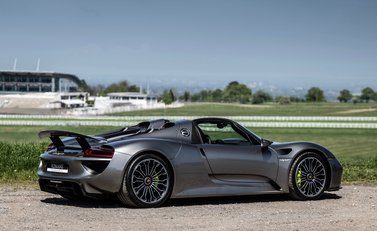 Porsche 918 Spyder 6