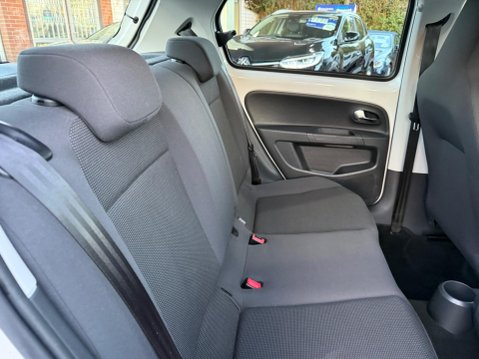 Volkswagen Up 1.0 High up! ASG Euro 5 5dr 22