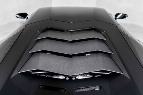 Lamborghini Aventador SV AD PERSONAM. FACTORY SATIN CARBON FIBRE EXT. COMFORT SEATS. FRONT LIFT. 52