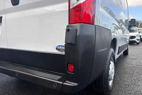 Peugeot Boxer BlueHdi 335 L3H2 Professional Premium Plus Panel Van 24