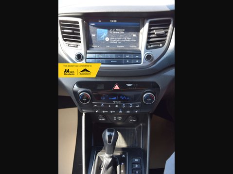 Hyundai TUCSON 1.7 Tucson SE Nav Blue Drive 2WD CRDi Semi-Auto 5dr 48