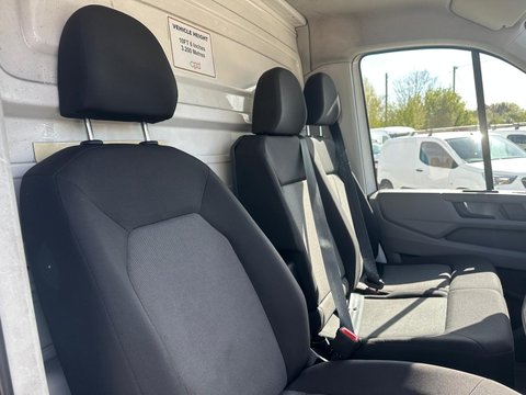 Volkswagen Crafter CR35 TDI C/C L STARTLINE LUTON 16