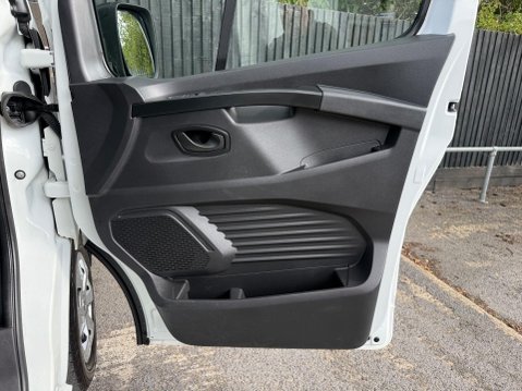 Renault Trafic SL28 BUSINESS PLUS DCI 17