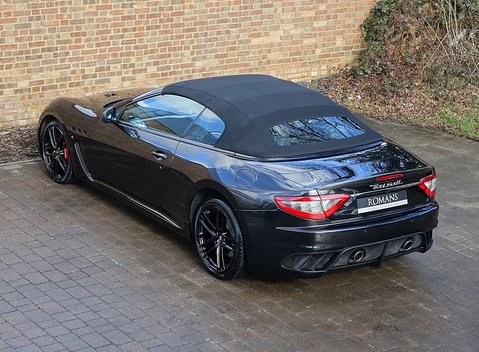 Maserati Grancabrio MC 17