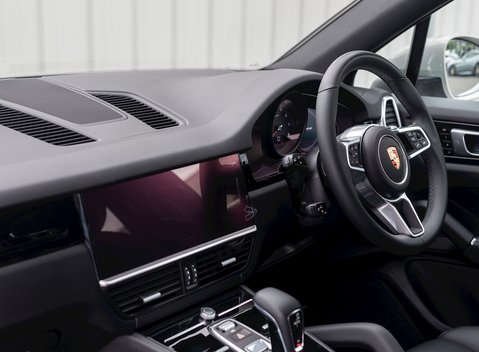 Porsche Cayenne V6 17