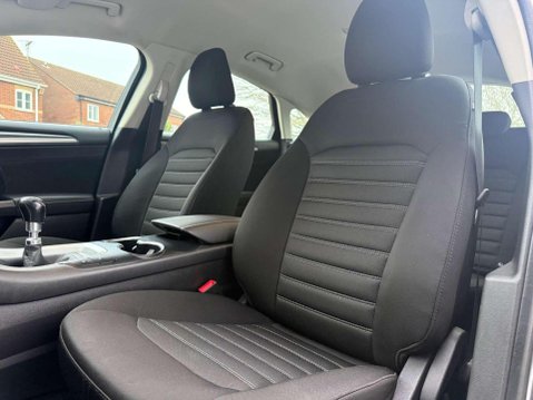 Ford Mondeo 1.5 TDCi ECOnetic Zetec Euro 6 (s/s) 5dr 43