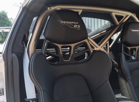 Porsche 911 GT3 RS Weissach (991.2) 13