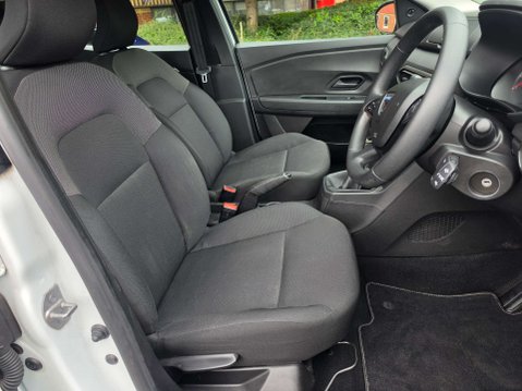 Dacia Sandero 1.0 Sandero Essential SCe 5dr 48