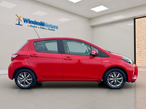 Toyota Yaris 1.5 VVT-h Icon E-CVT Euro 6 (s/s) 5dr 3