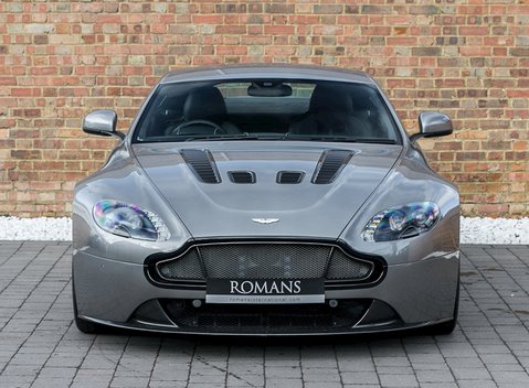 Aston Martin V12 Vantage S 4
