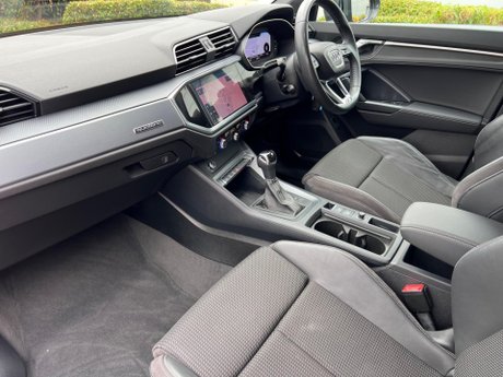 Audi Q3 2.0 TFSI 40 S line S Tronic quattro Euro 6 (s/s) 5dr 86