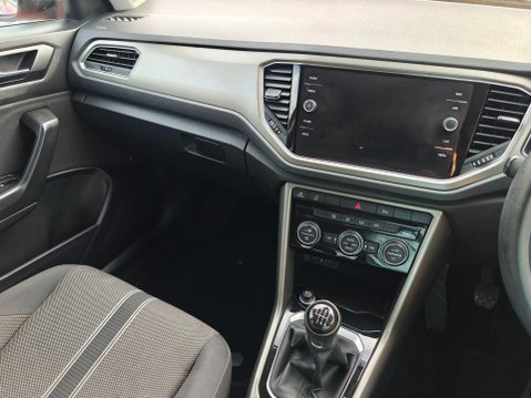 Volkswagen T-Roc 1.5 TSI EVO Design Euro 6 (s/s) 5dr 25