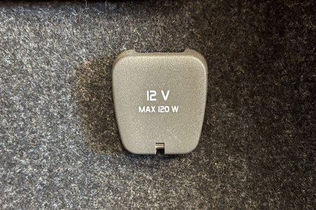 Volvo V40 2.0 T5 R-Design Pro Hatchback 5dr Petrol Auto Euro 6 (s/s) (245 ps) 54