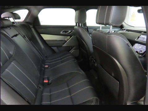 Land Rover Range Rover Velar 2.0 D180 R-Dynamic SE SUV 5dr Diesel Auto 4WD Euro 6 (s/s) (180 ps) 7