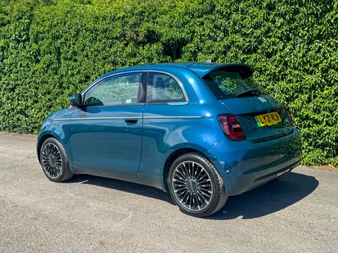 Fiat 500e 42kWh La Prima Hatchback 3dr Electric Auto (118 ps) 37