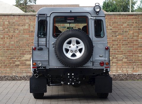 Land Rover 110 XS 13