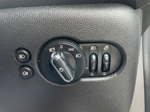 Mini Hatch 1.5 Cooper Hatchback 3dr Petrol Auto Euro 6 (s/s) (136 ps) 27