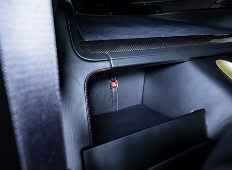 Aston Martin Vanquish Zagato Shooting Brake 22