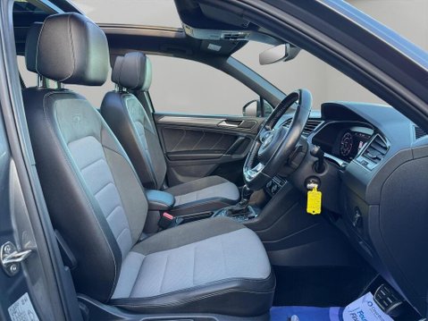 Volkswagen Tiguan 2.0 TDI R-Line DSG 4Motion Euro 6 (s/s) 5dr 15