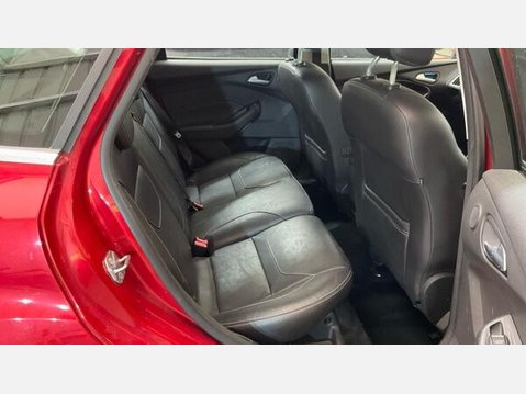Ford Focus 1.0T EcoBoost Titanium X Euro 6 (s/s) 5dr 8