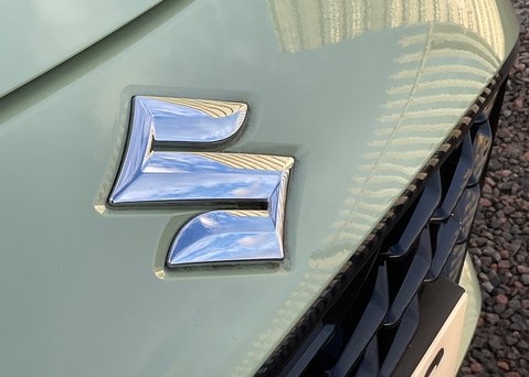 Suzuki Swift MOTION 5