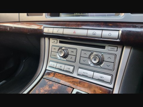 Jaguar XF PREMIUM LUXURY V6 21