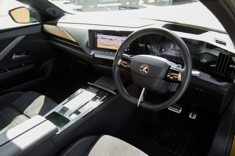 Vauxhall Astra ULTIMATE PHEV 4