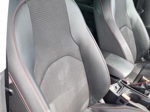 SEAT Leon ECOTSI FR TECHNOLOGY 35