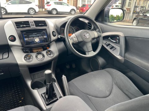 Toyota Rav4 2.0 XT-R 4WD 5dr 18