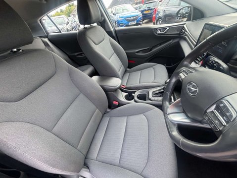 Hyundai IONIQ 1.6 h-GDi Premium Hatchback 5dr Petrol Hybrid DCT Euro 6 (s/s) (141 ps) 50