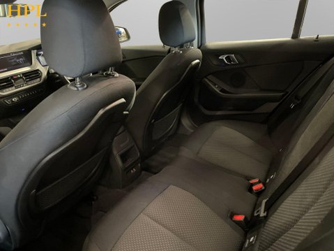 BMW 1 Series 1.5 118i SE (LCP) Hatchback 5dr Petrol DCT Euro 6 (s/s) (136 ps) Air Con - 20