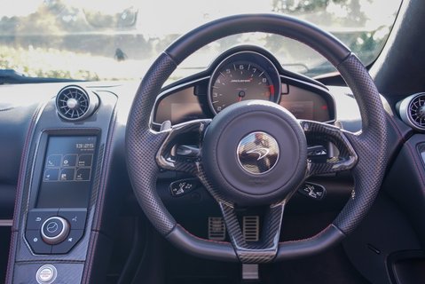 McLaren 650S V8 SPIDER 12