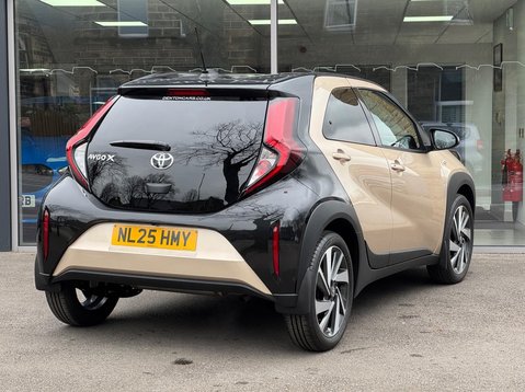 Toyota Aygo X VVT-I EDGE 9